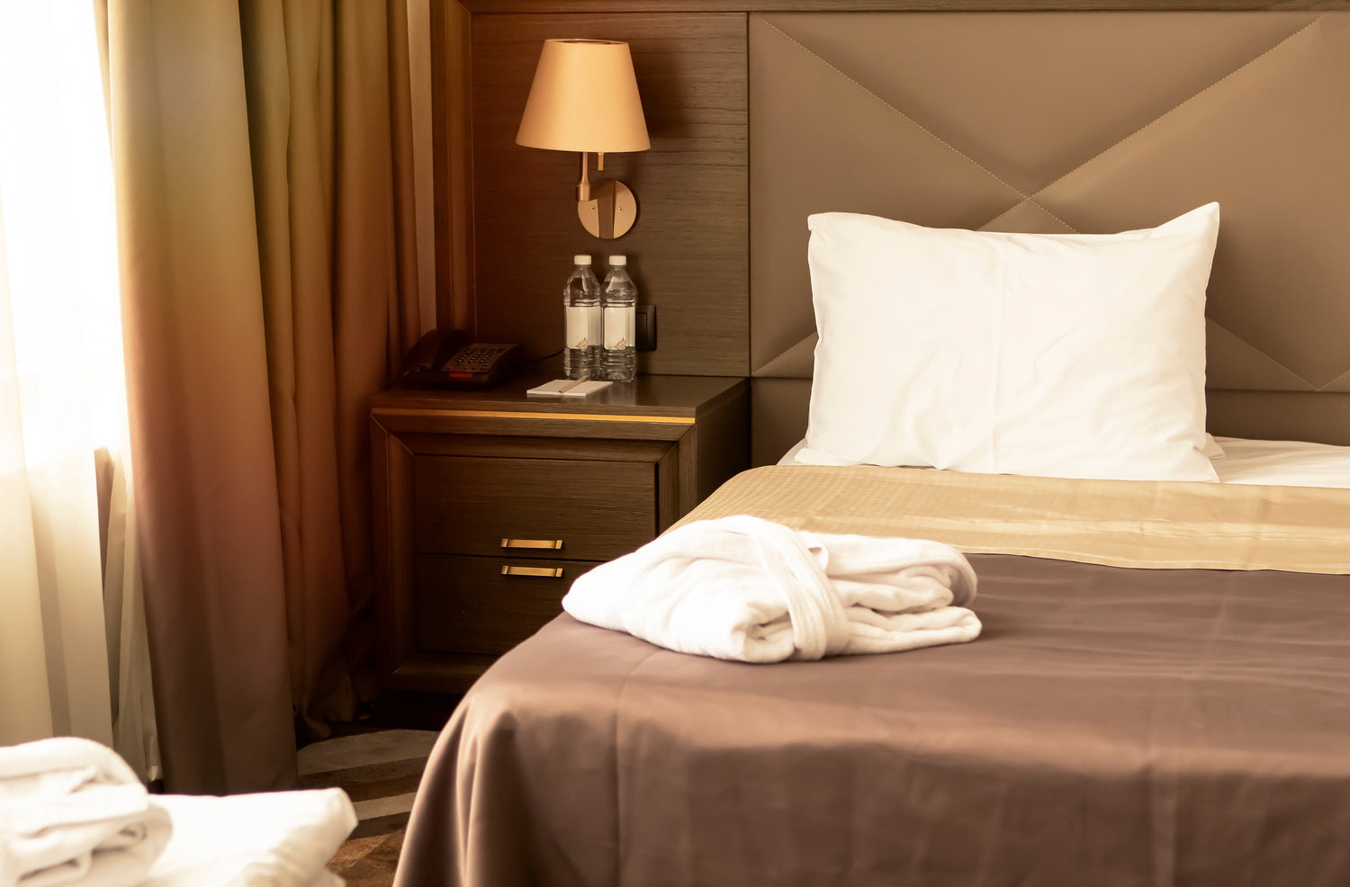 Hotel & Resorts